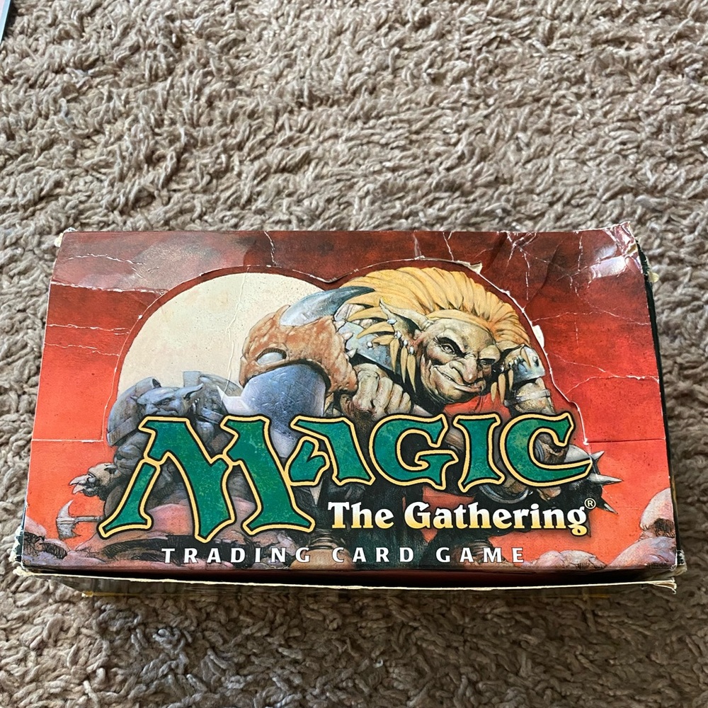 MTG Magic The Gathering vintage cards and box